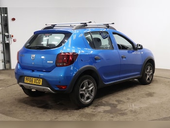Used Dacia Sandero Stepway 2016 for sale - 77074747: Photo
