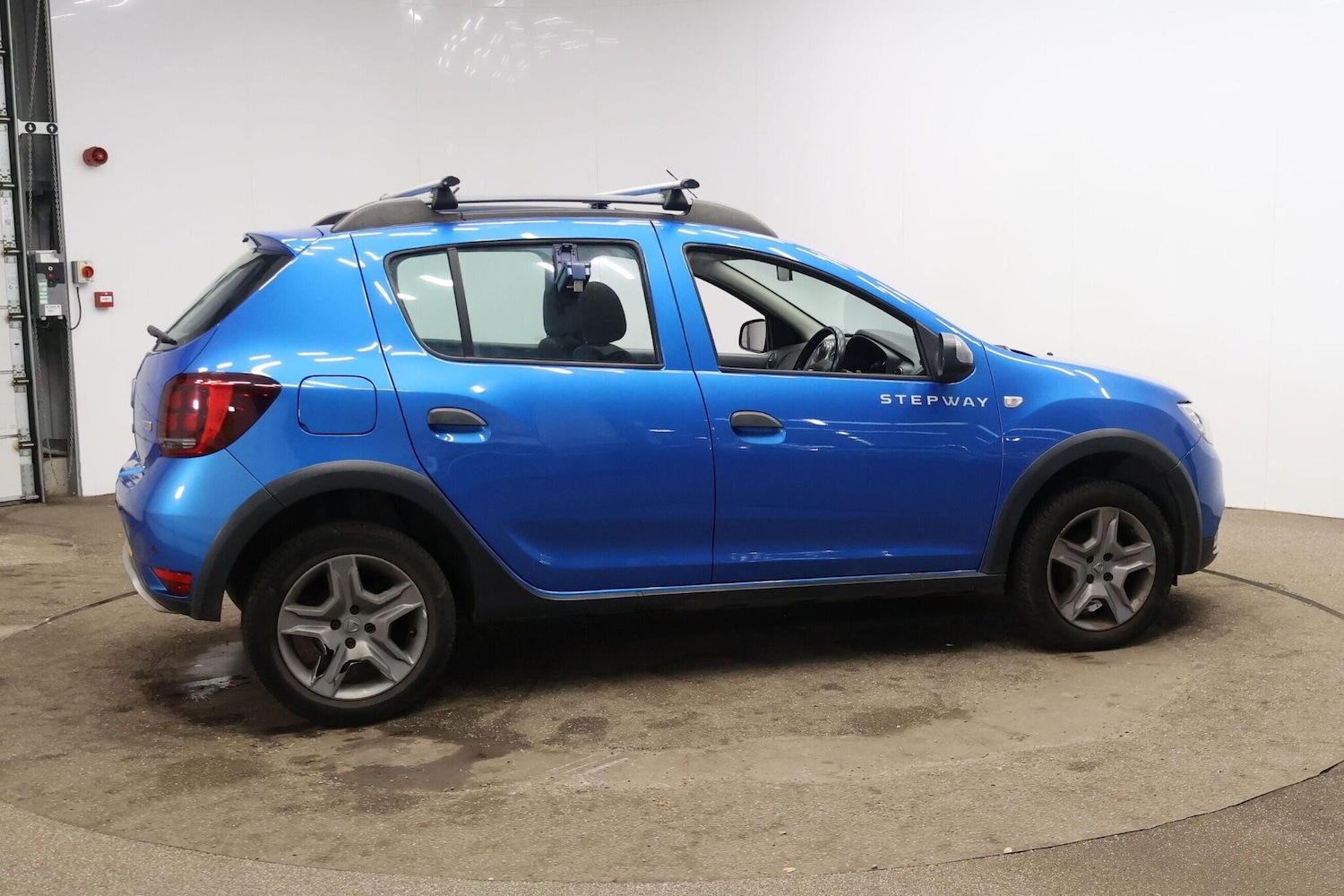 Used Dacia Sandero Stepway 2016 for sale - 77074747: Photo 4