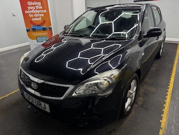 Used Kia Ceed 2011 for sale - 77120246: Photo