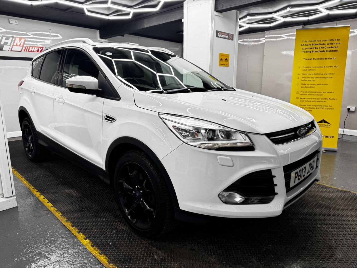 Used Ford Kuga 2013 for sale - 76314576: Photo 2