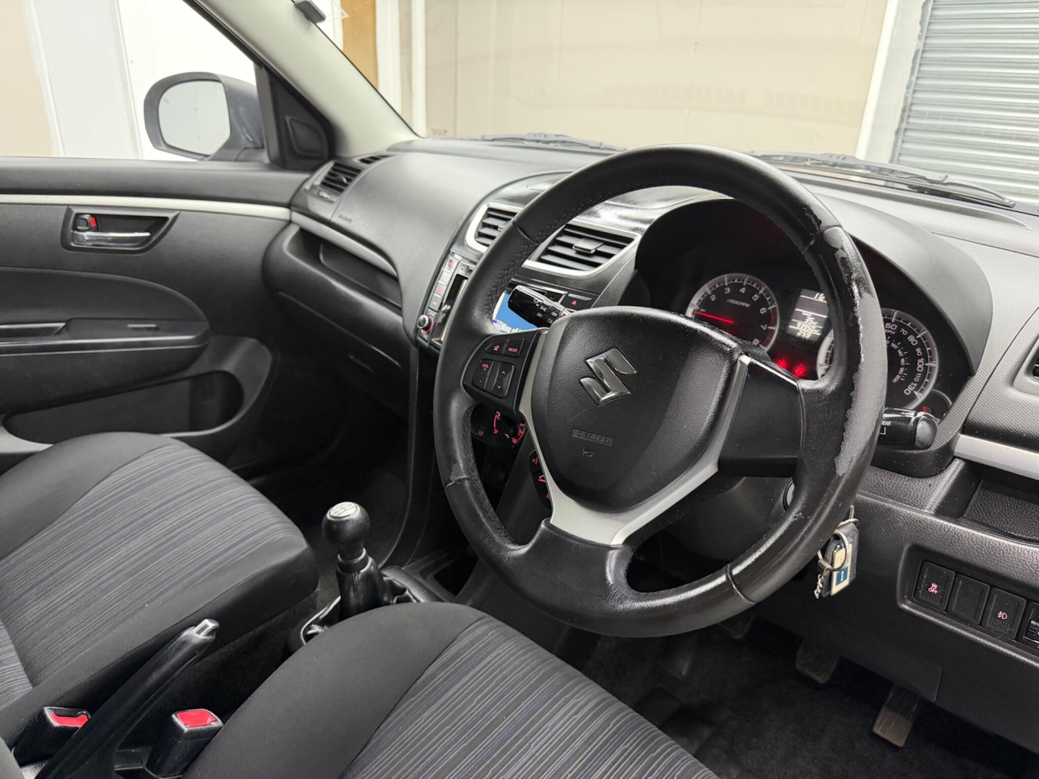 Used Suzuki Swift 2015 for sale - 76002430: Photo 20