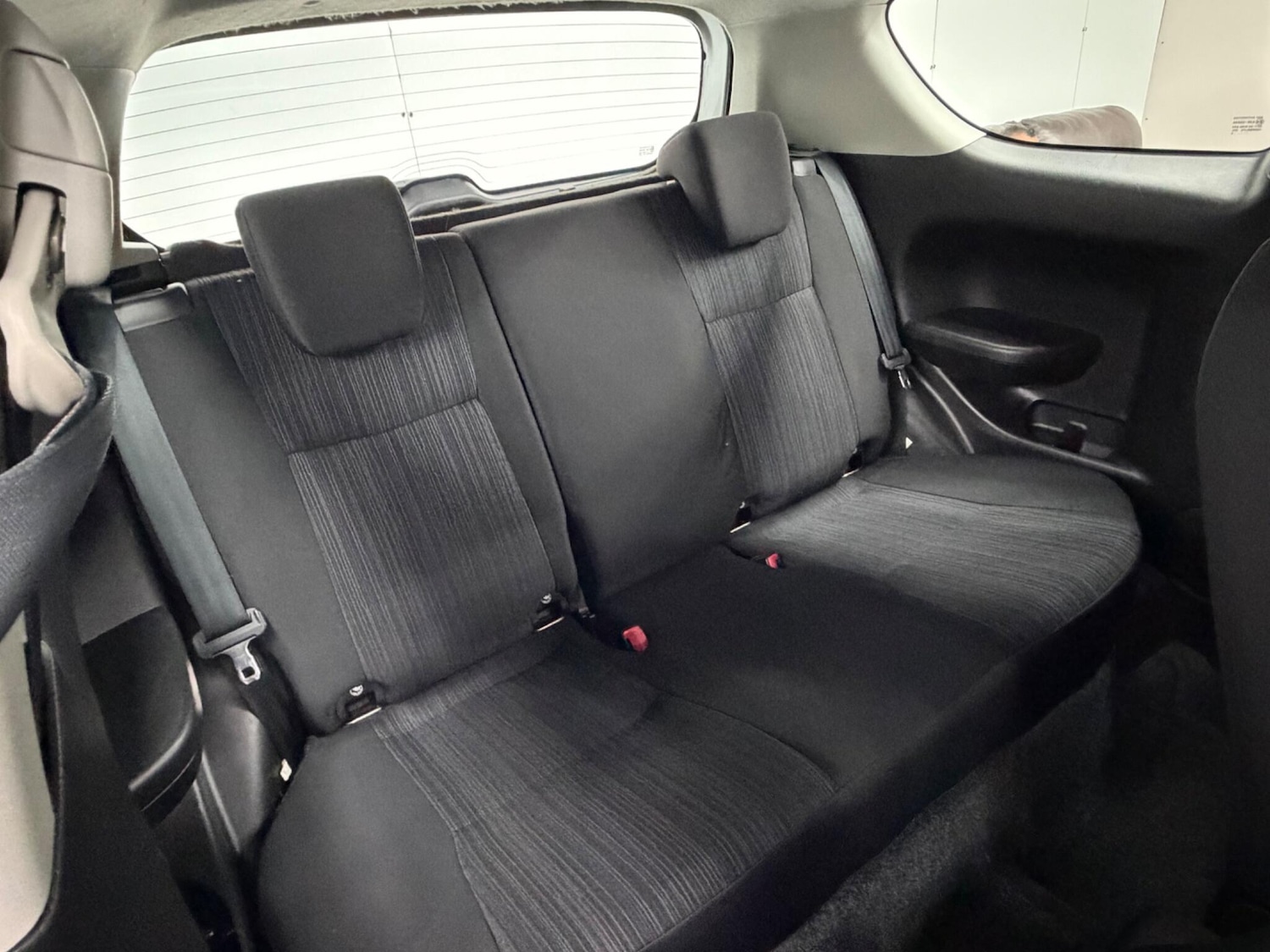 Used Suzuki Swift 2015 for sale - 76002430: Photo 22