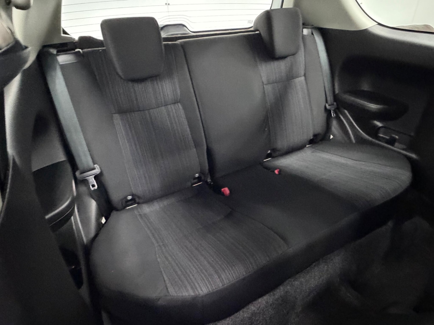 Used Suzuki Swift 2015 for sale - 76002430: Photo 23