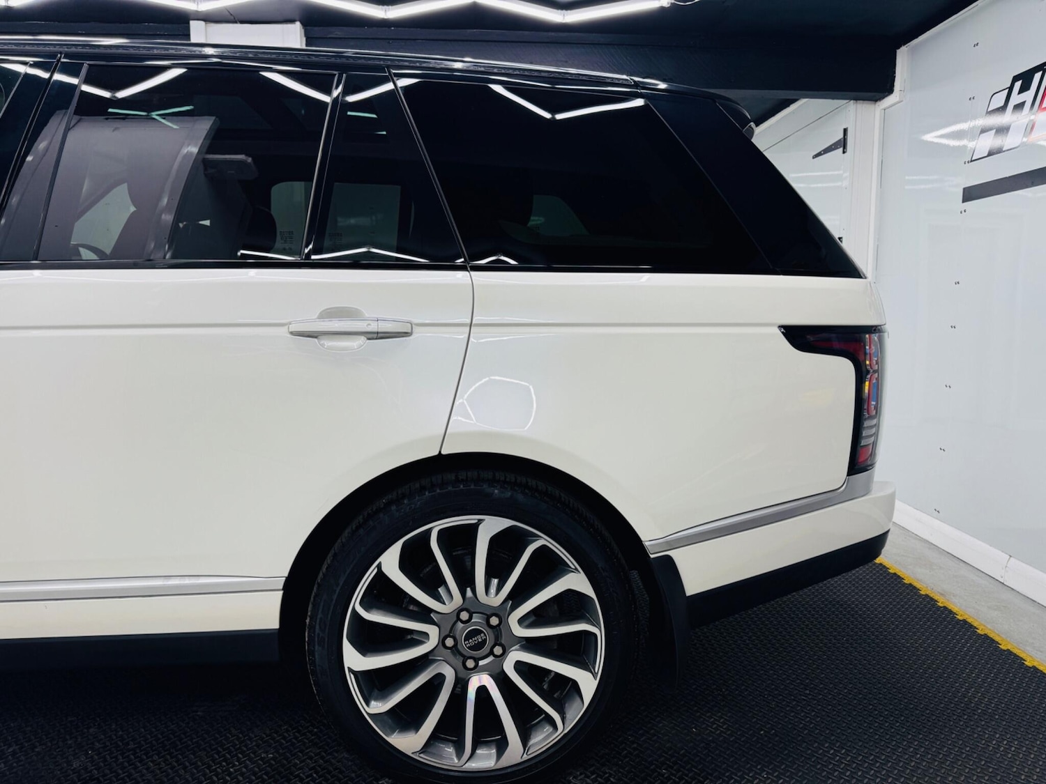 Used Land Rover Range Rover 2014 for sale - 76377452: Photo 28
