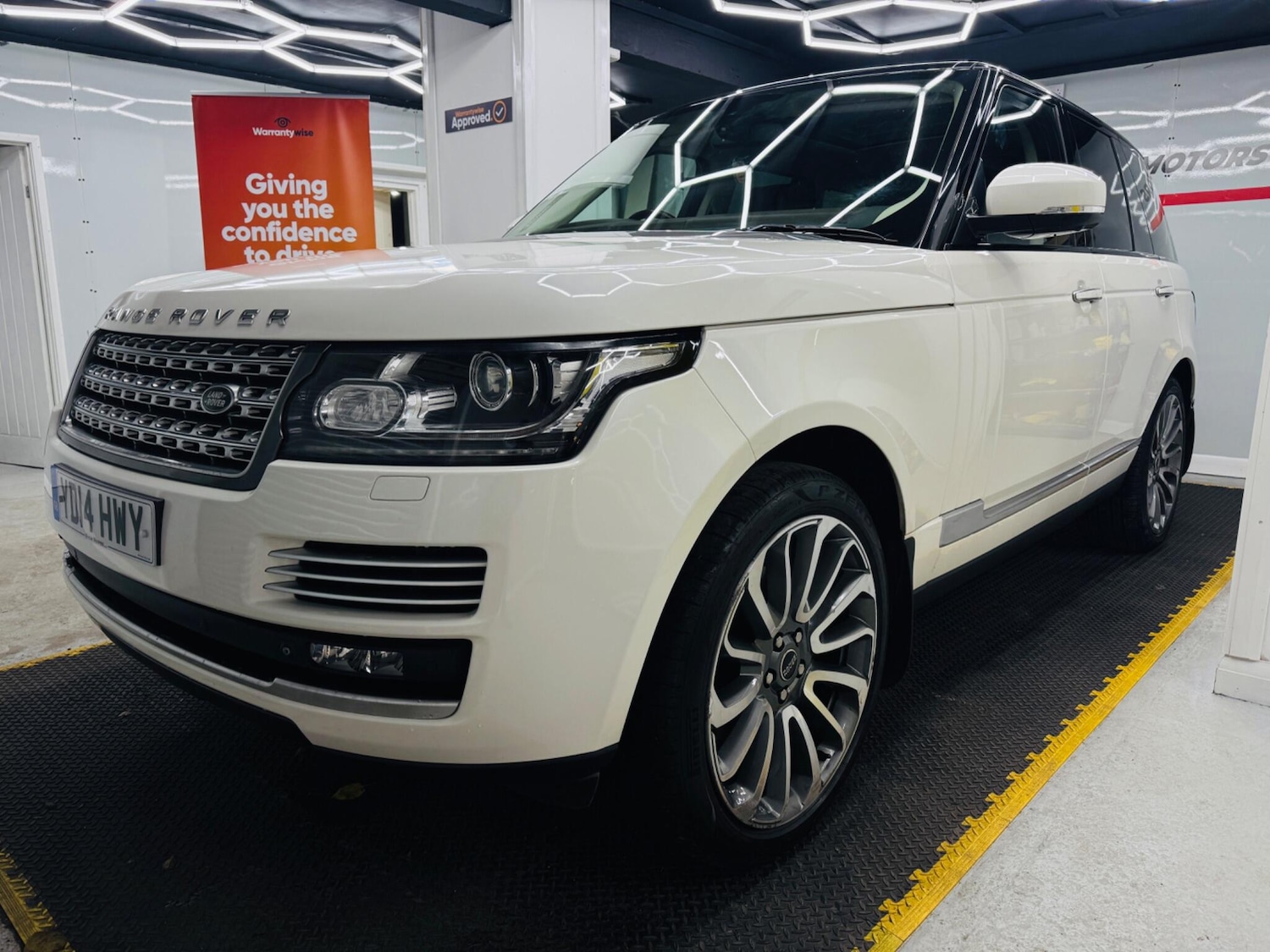 Used Land Rover Range Rover 2014 for sale - 76377452: Photo 6