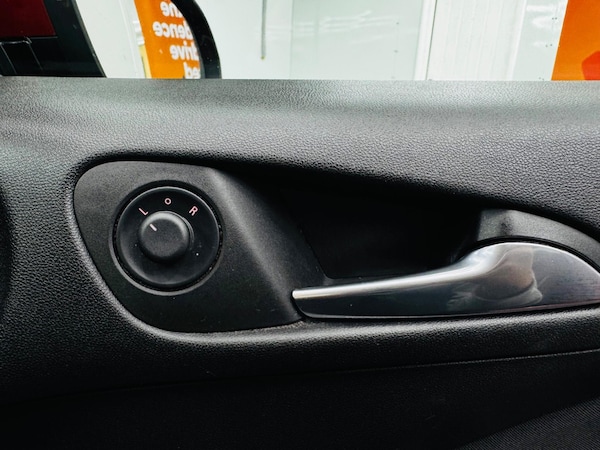 Used Vauxhall ADAM 2014 for sale - 76152031: Photo 13