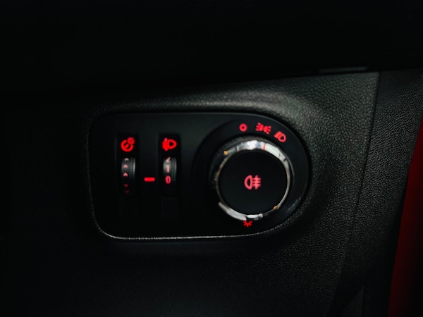 Used Vauxhall ADAM 2014 for sale - 76152031: Photo 30