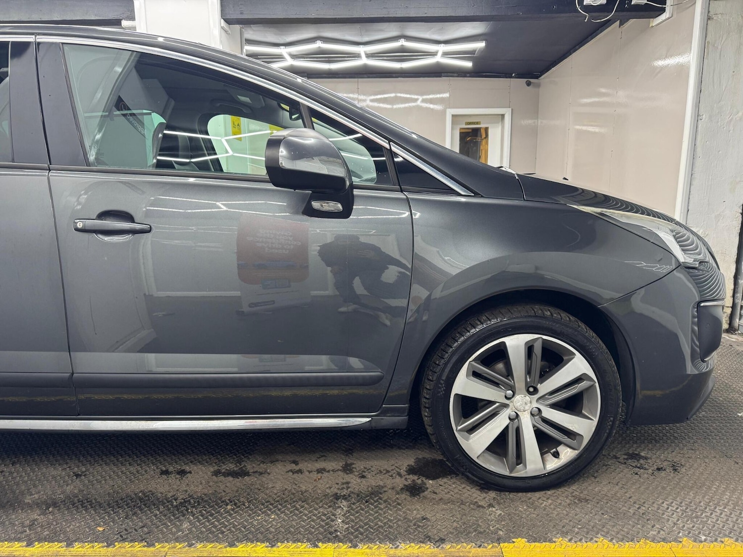 Used Peugeot 3008 2015 for sale - 77091161: Photo 16