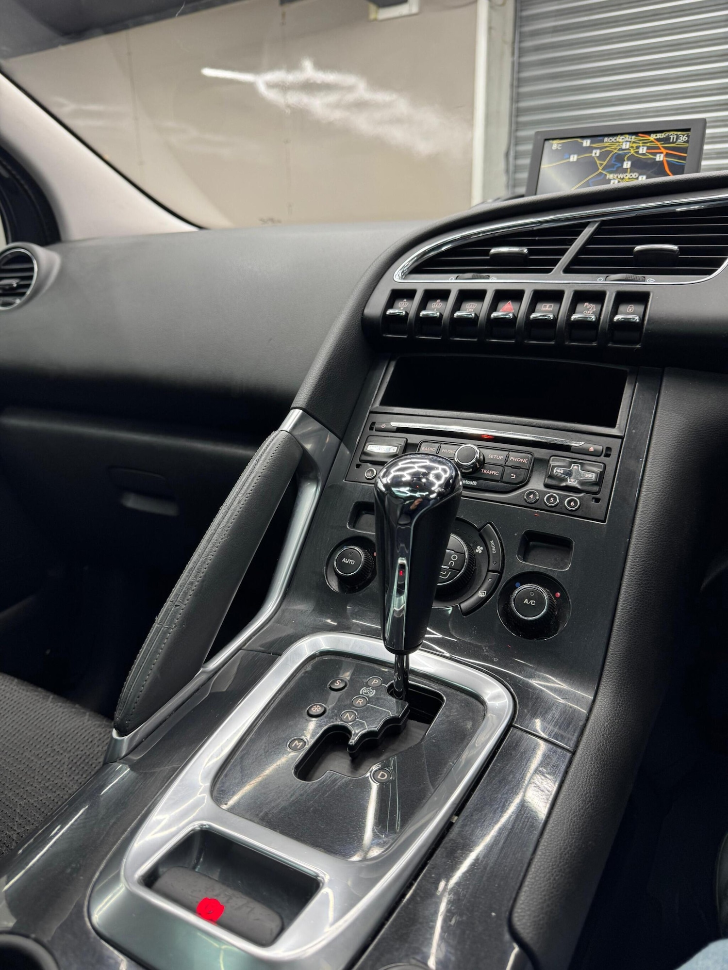 Used Peugeot 3008 2015 for sale - 77091161: Photo 24