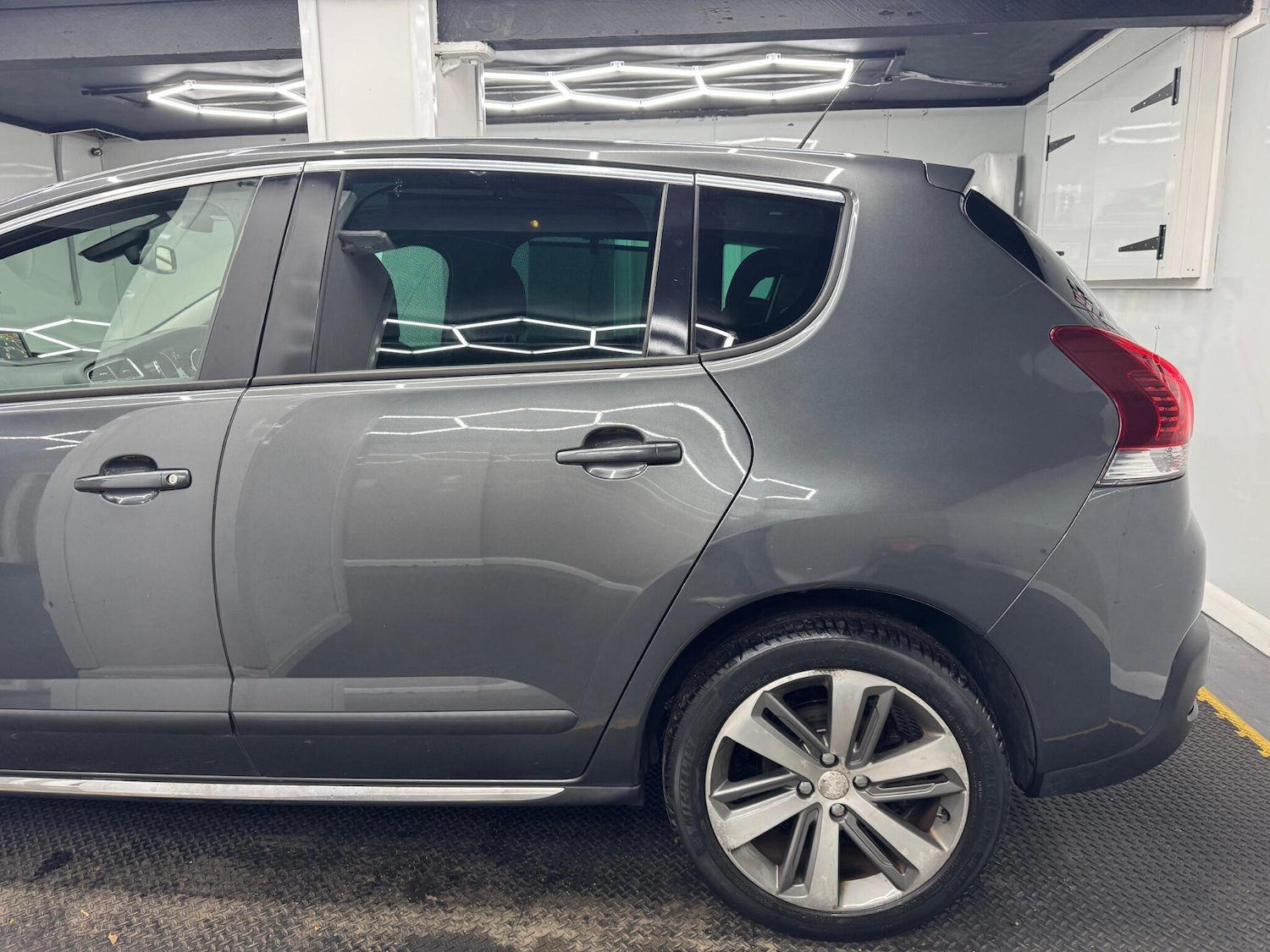 Used Peugeot 3008 2015 for sale - 77091161: Photo 32