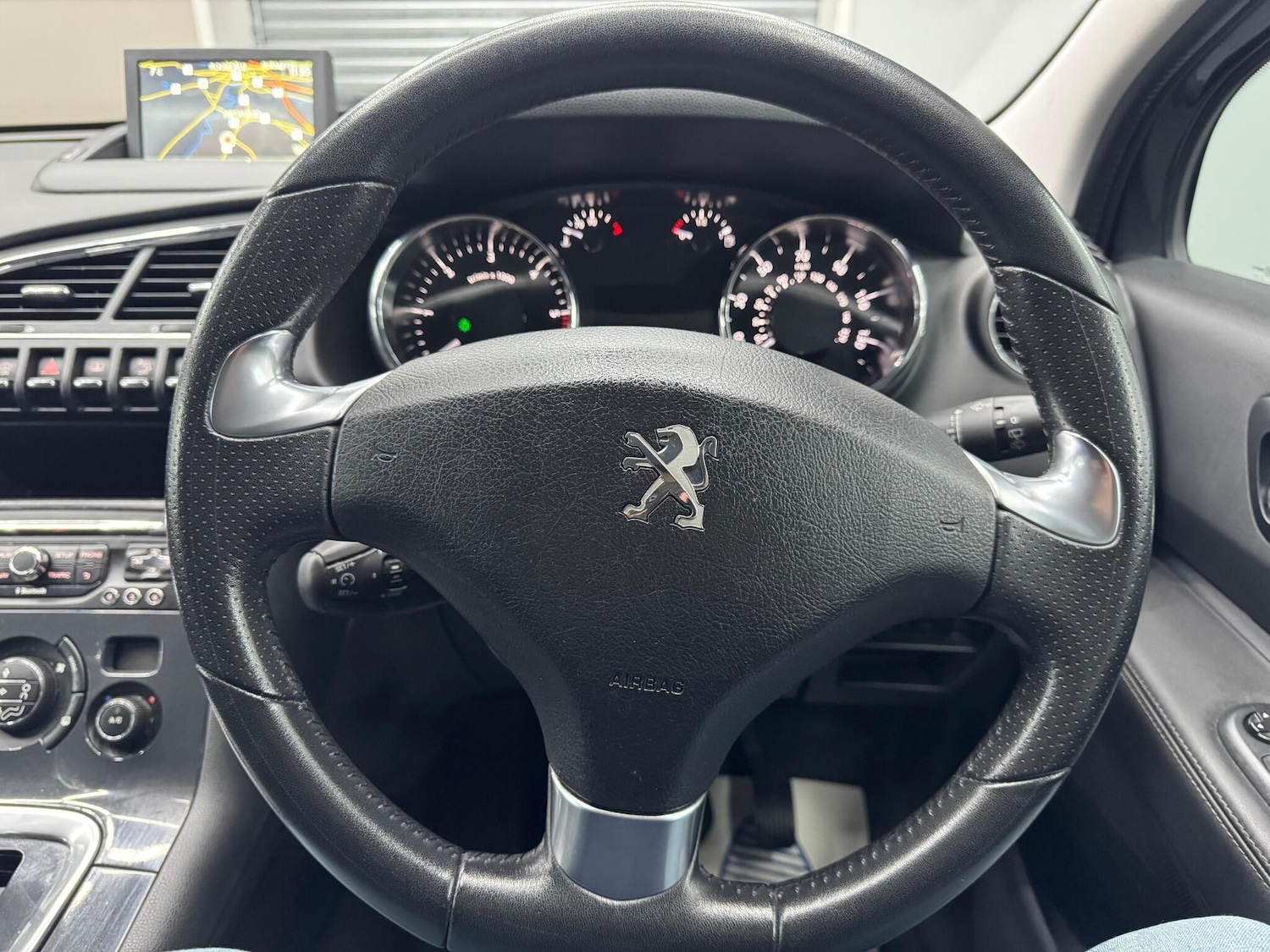 Used Peugeot 3008 2015 for sale - 77091161: Photo 38