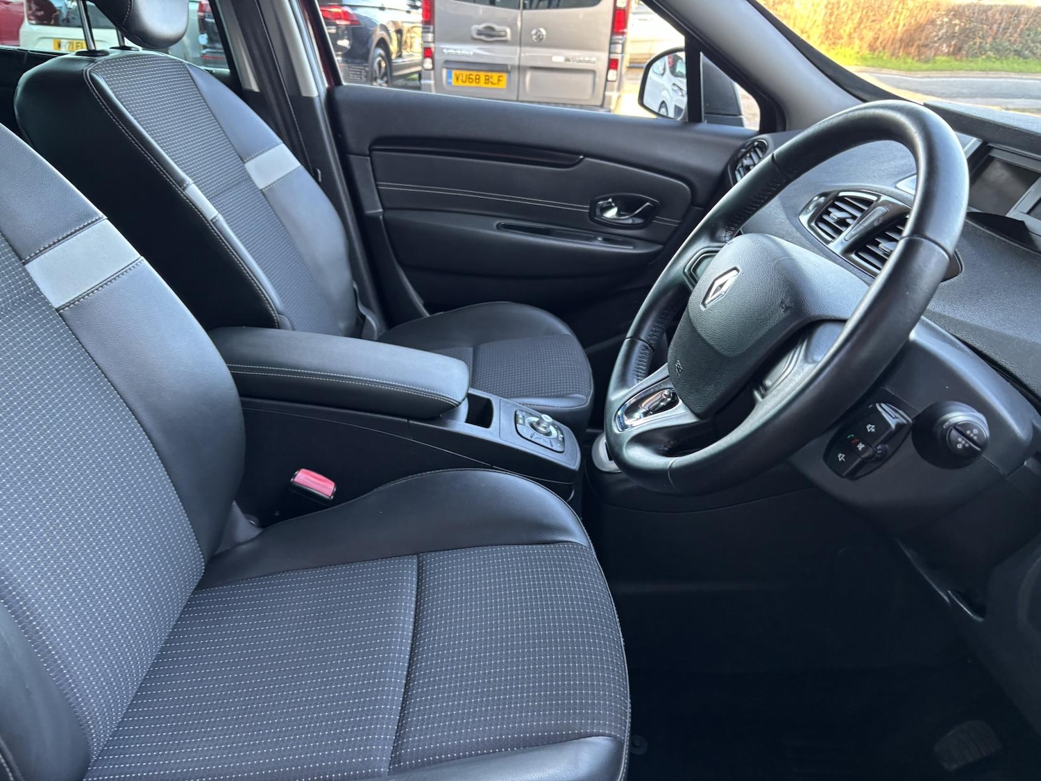 Used Renault Scenic 2014 for sale - 77198435: Photo 14