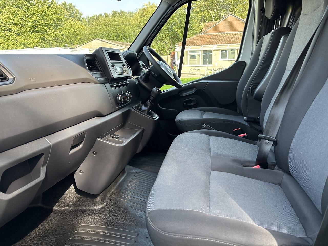 Used Nissan Interstar 2023 for sale - 77198426: Photo 21