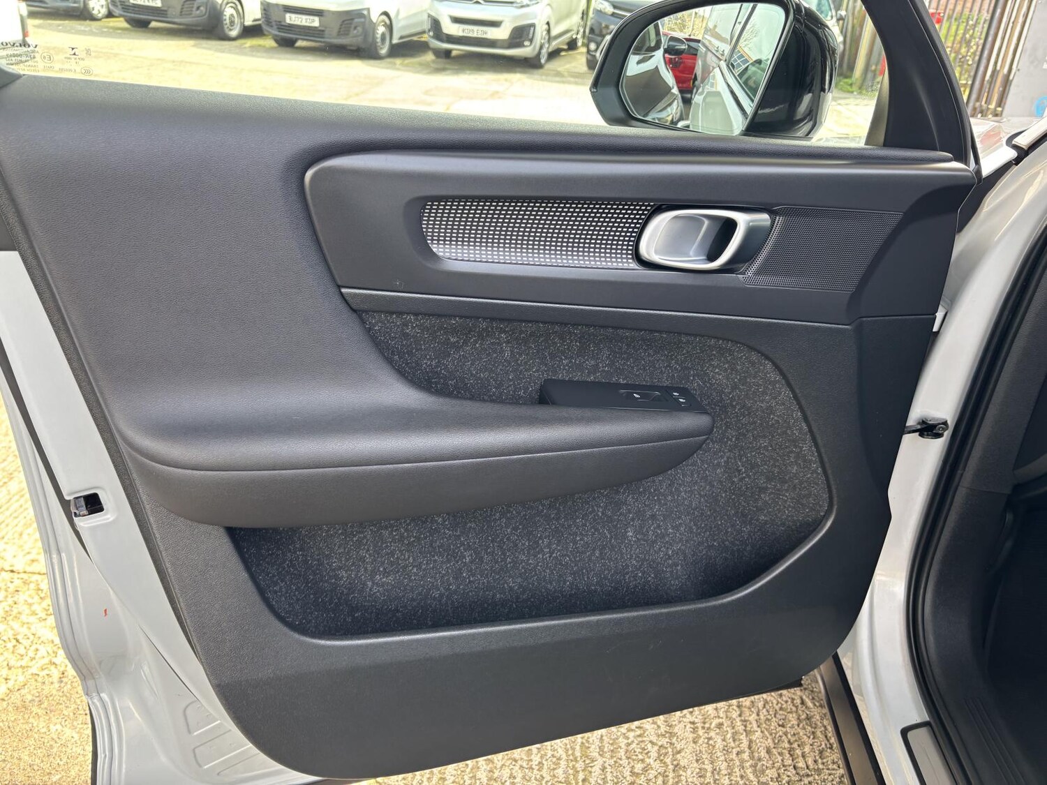 Used Volvo XC40 2020 for sale - 78107020: Photo 28