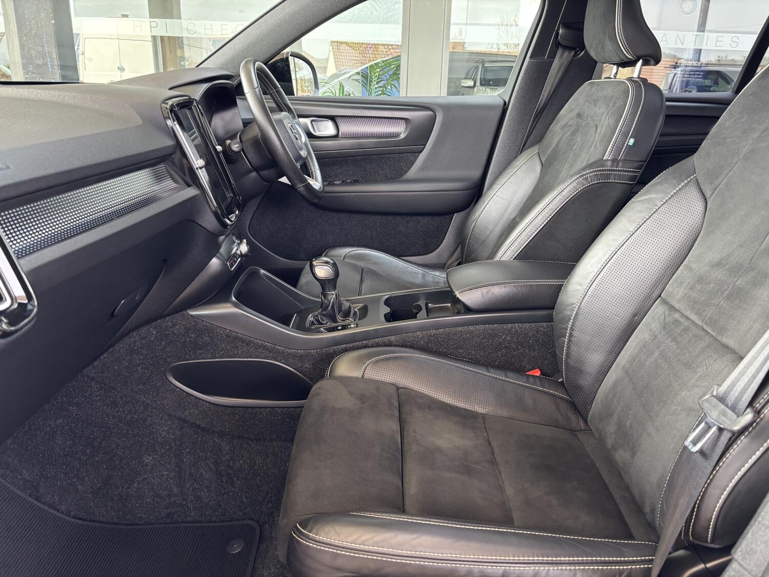 Used Volvo XC40 2020 for sale - 78107020: Photo 30