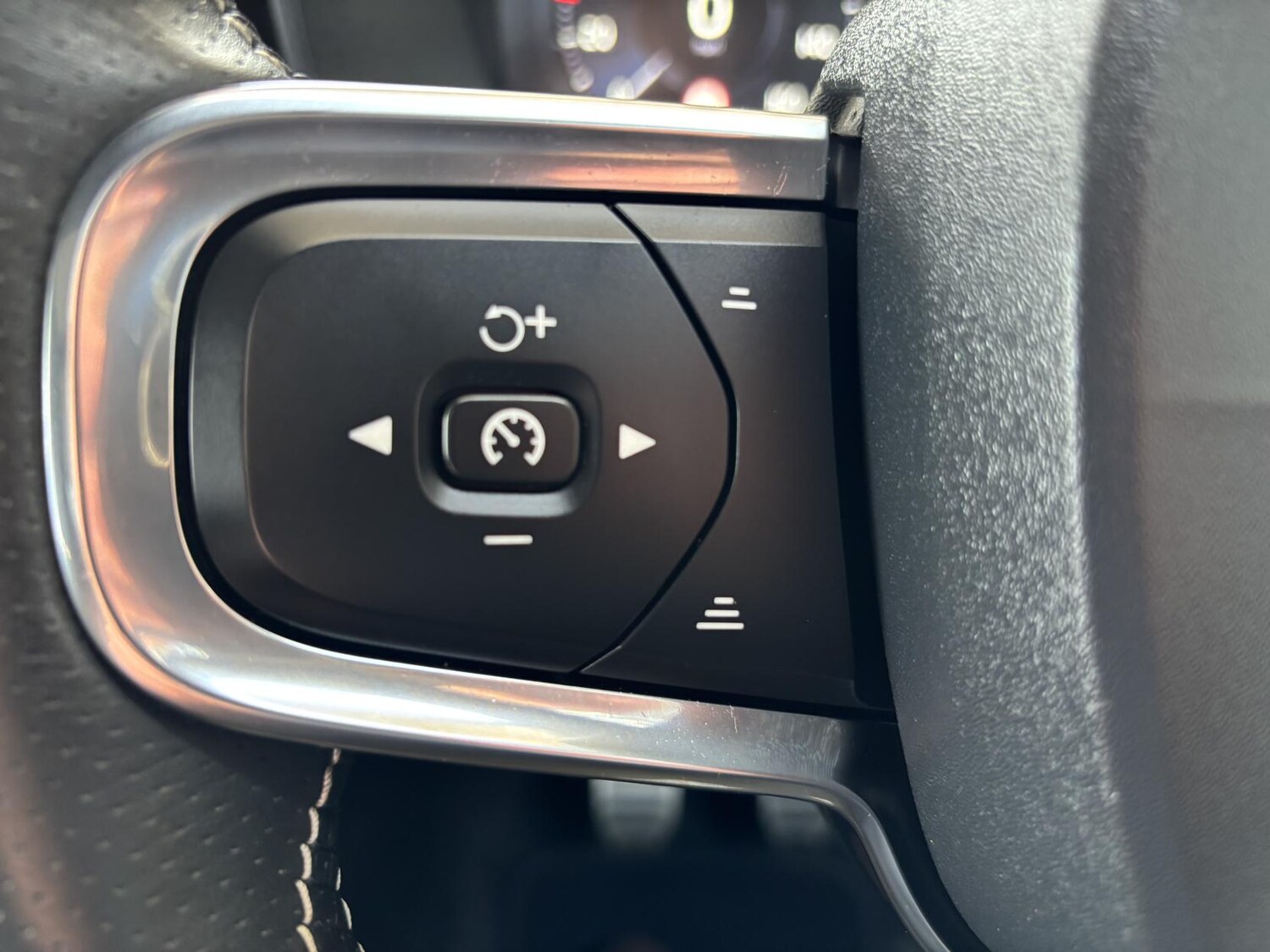 Used Volvo XC40 2020 for sale - 78107020: Photo 36