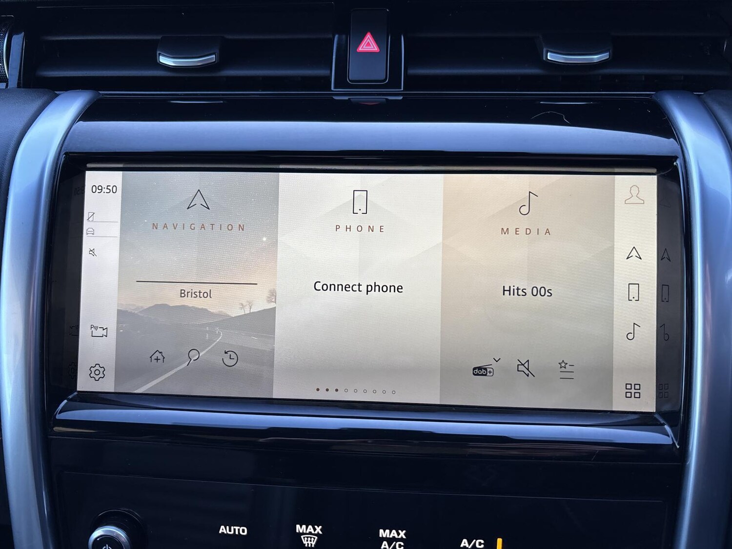 Used Land Rover Discovery Sport 2022 for sale - 77556943: Photo 11