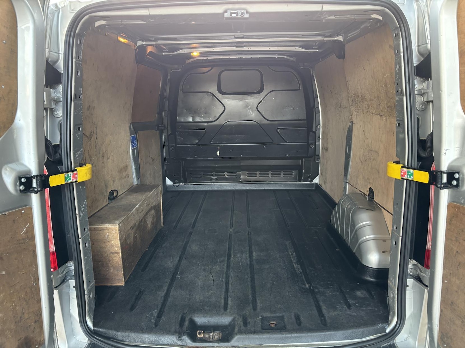 Used Ford Transit Custom 2017 for sale - 77198432: Photo 11