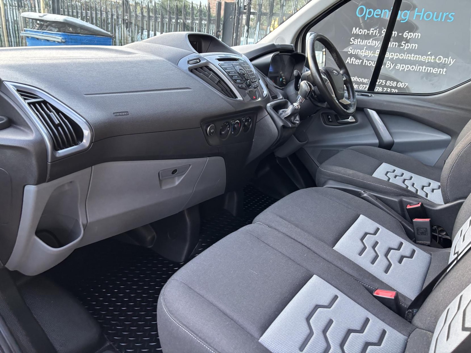 Used Ford Transit Custom 2017 for sale - 77198432: Photo 19