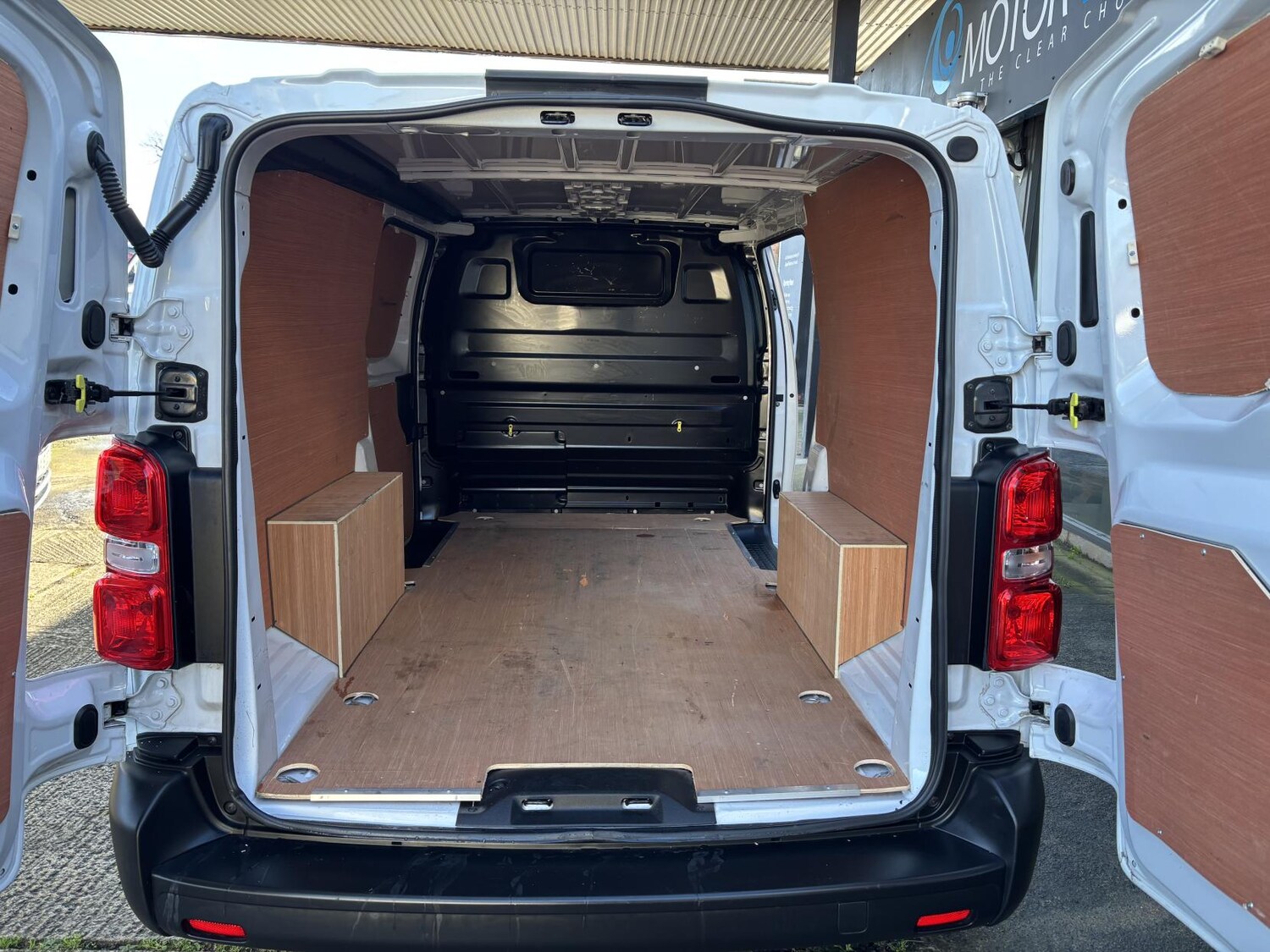 Used Peugeot Expert 2023 for sale - 77367208: Photo 17