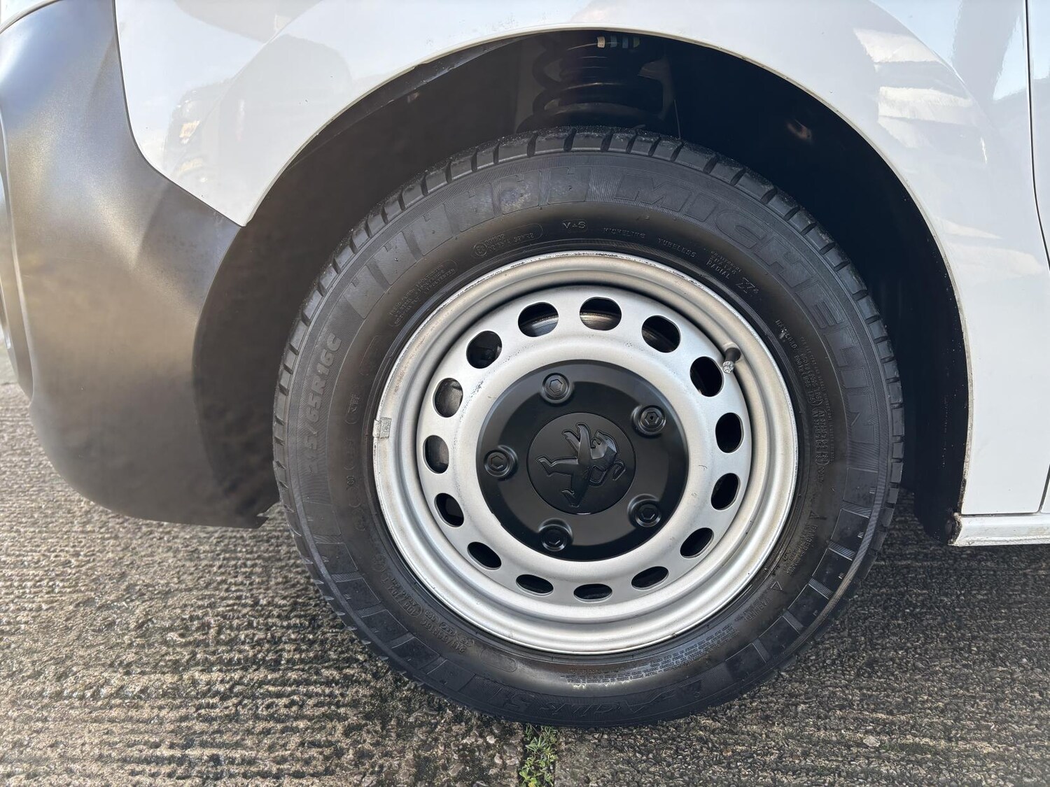 Used Peugeot Expert 2023 for sale - 77367208: Photo 41