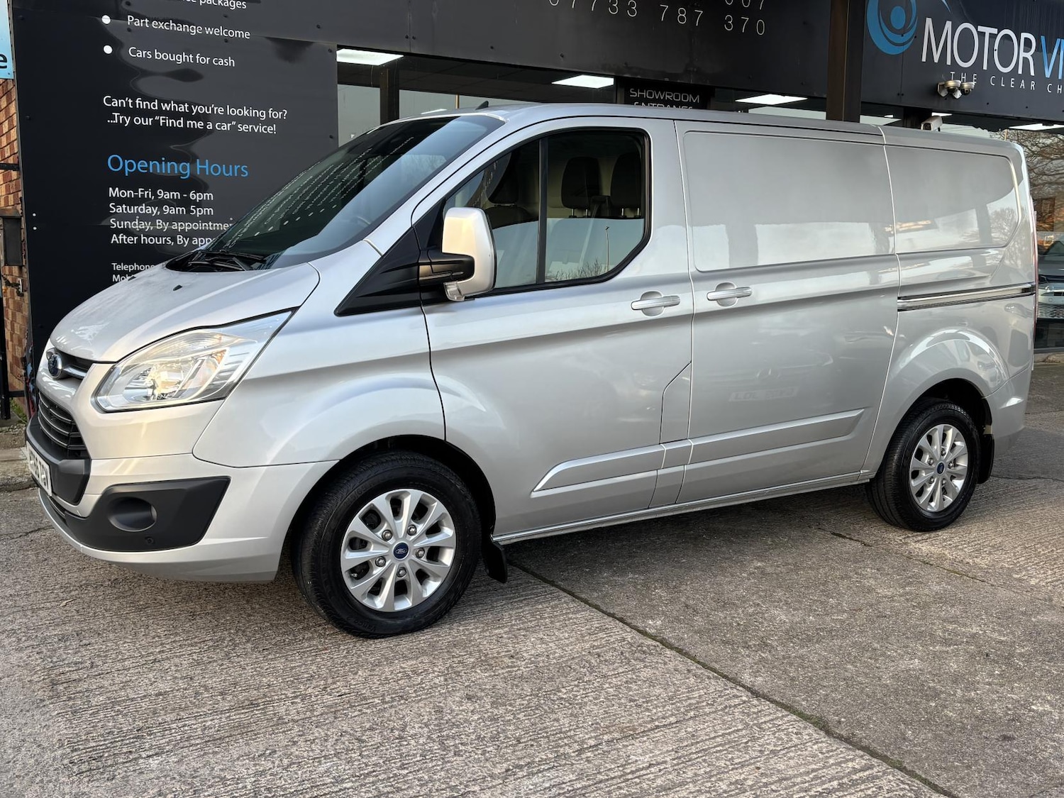 Used Ford Transit Custom 2017 for sale - 77350088: Photo 2