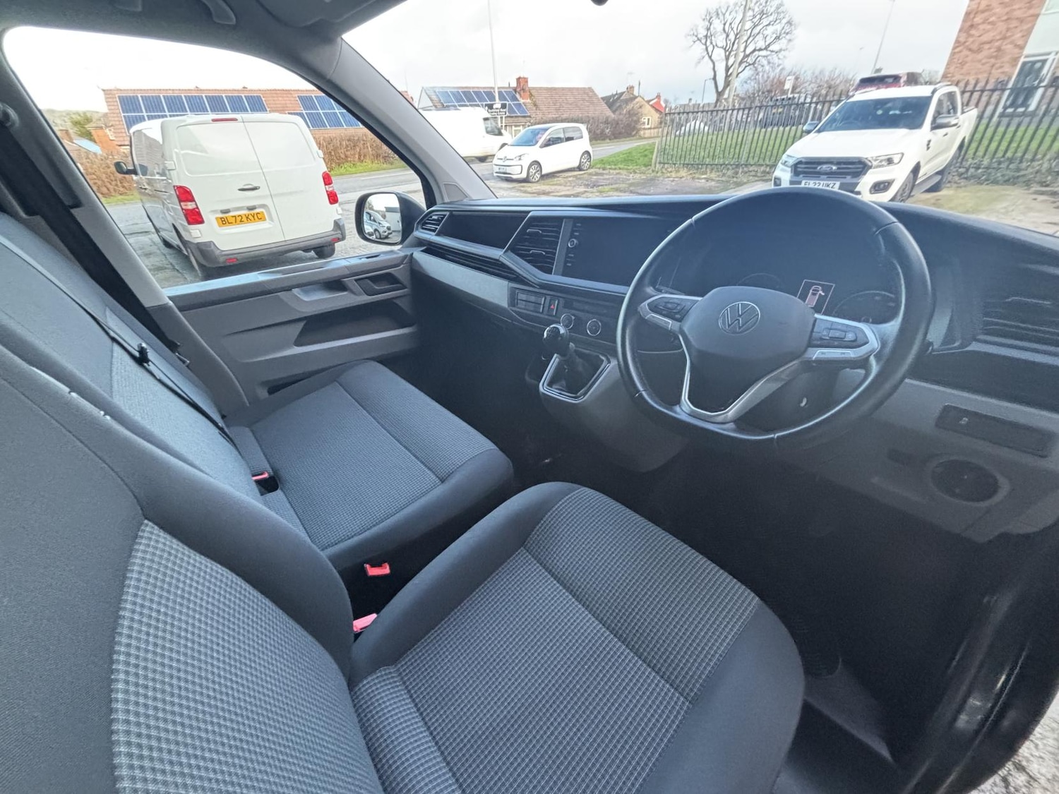 Used Volkswagen Transporter 2022 for sale - 77342976: Photo 5