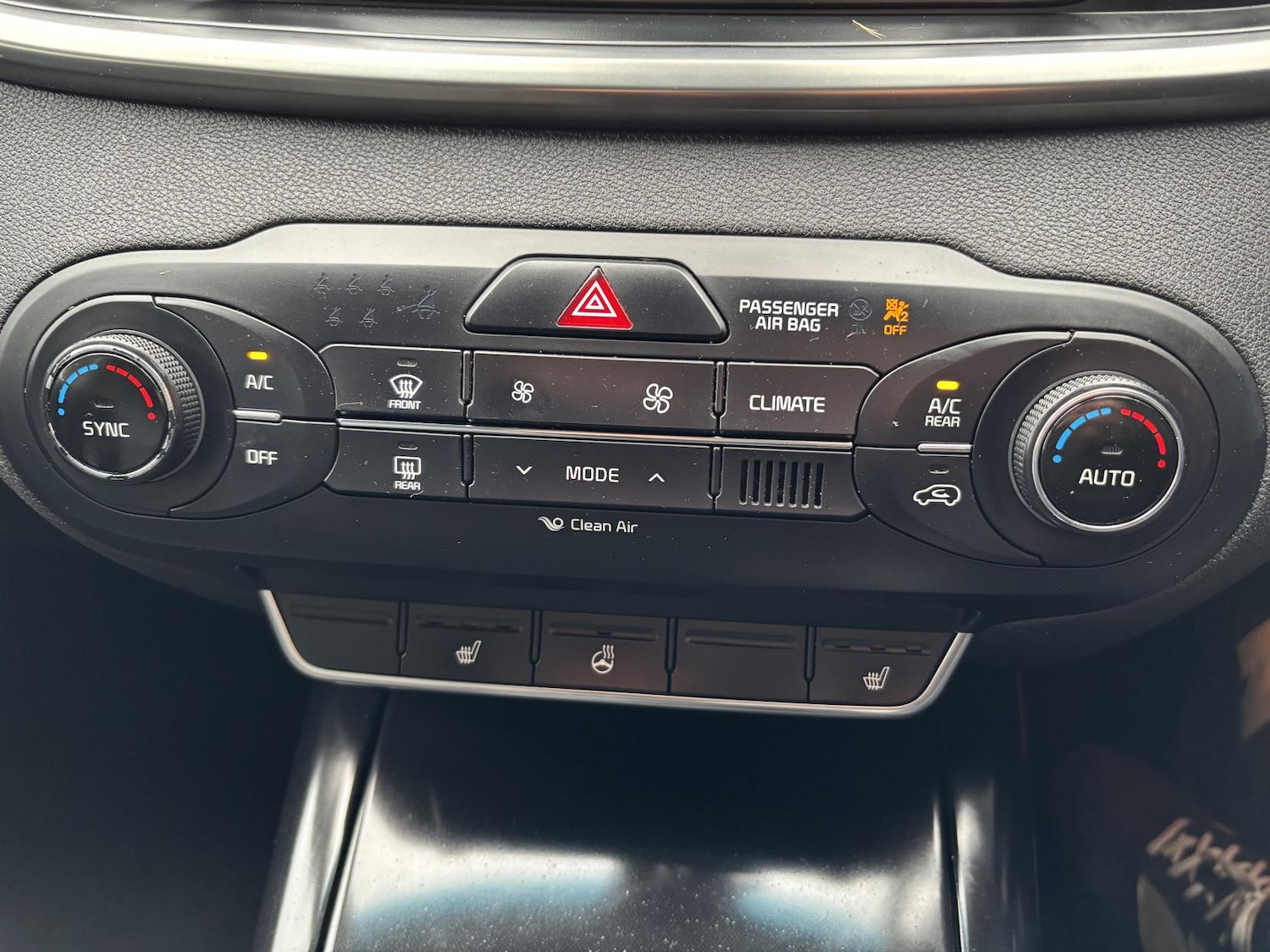 Used Kia Sorento 2017 for sale - 77592395: Photo 32