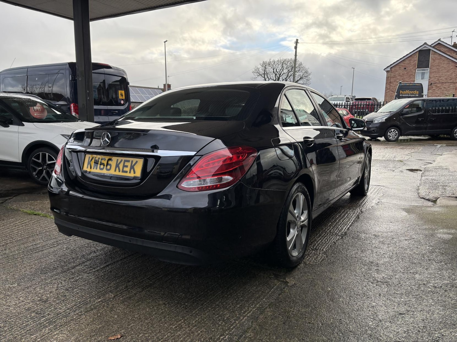 Used Mercedes-Benz C Class 2017 for sale - 77285853: Photo 42
