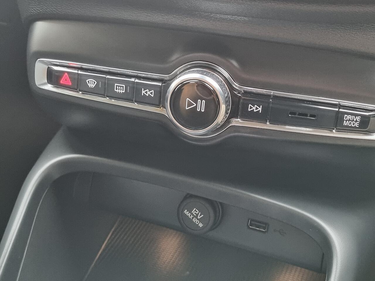 Used Volvo XC40 2020 for sale - 77198417: Photo 23