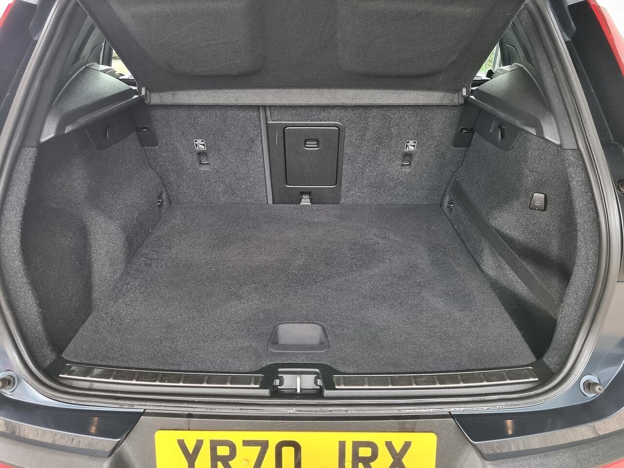 Used Volvo XC40 2020 for sale - 77198417: Photo 33