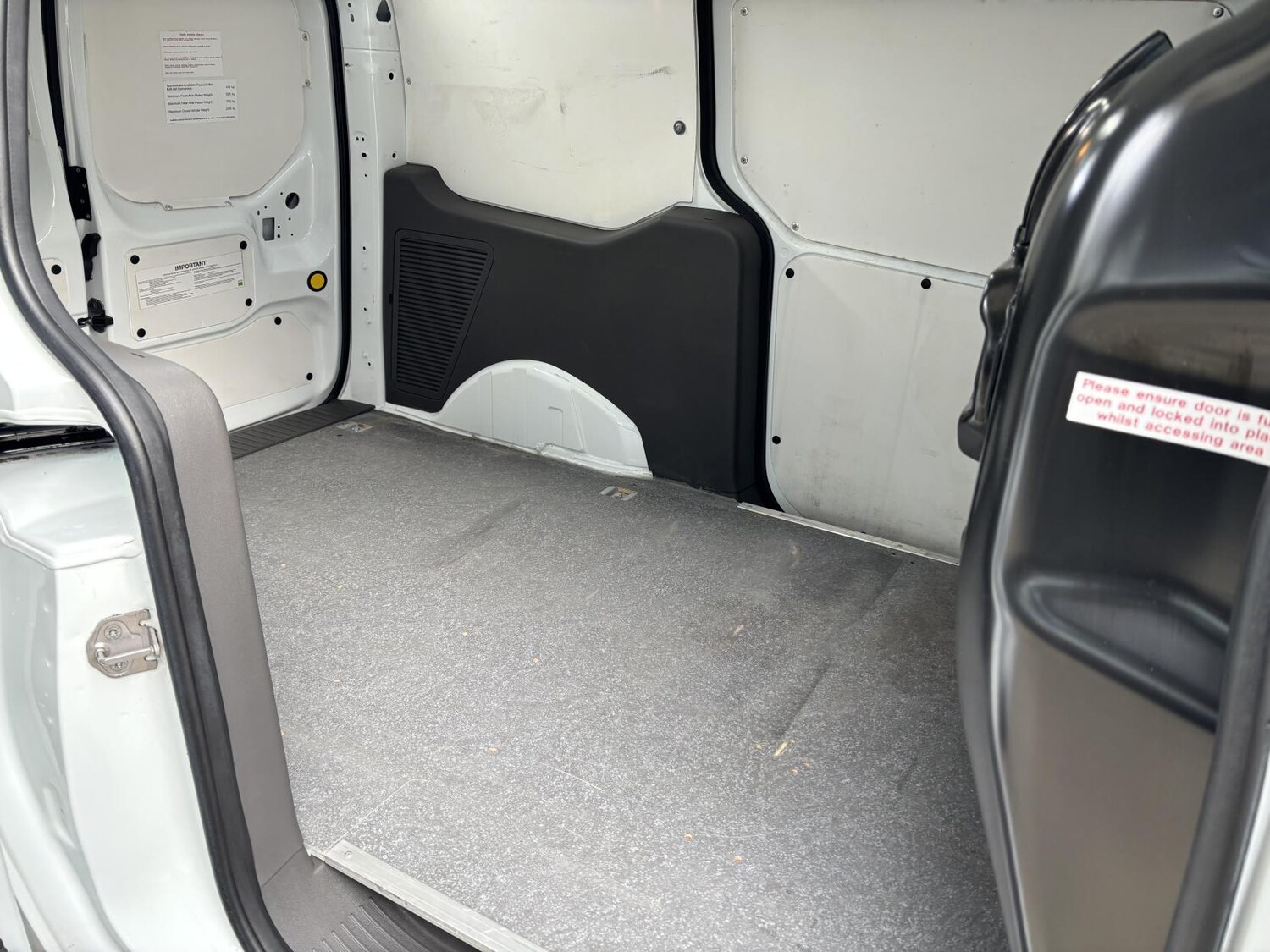 Used Ford Transit Connect 2020 for sale - 77581574: Photo 10