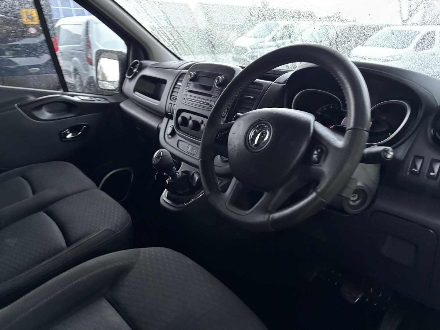 Used Vauxhall Vivaro 2015 for sale - 77385619: Photo 9