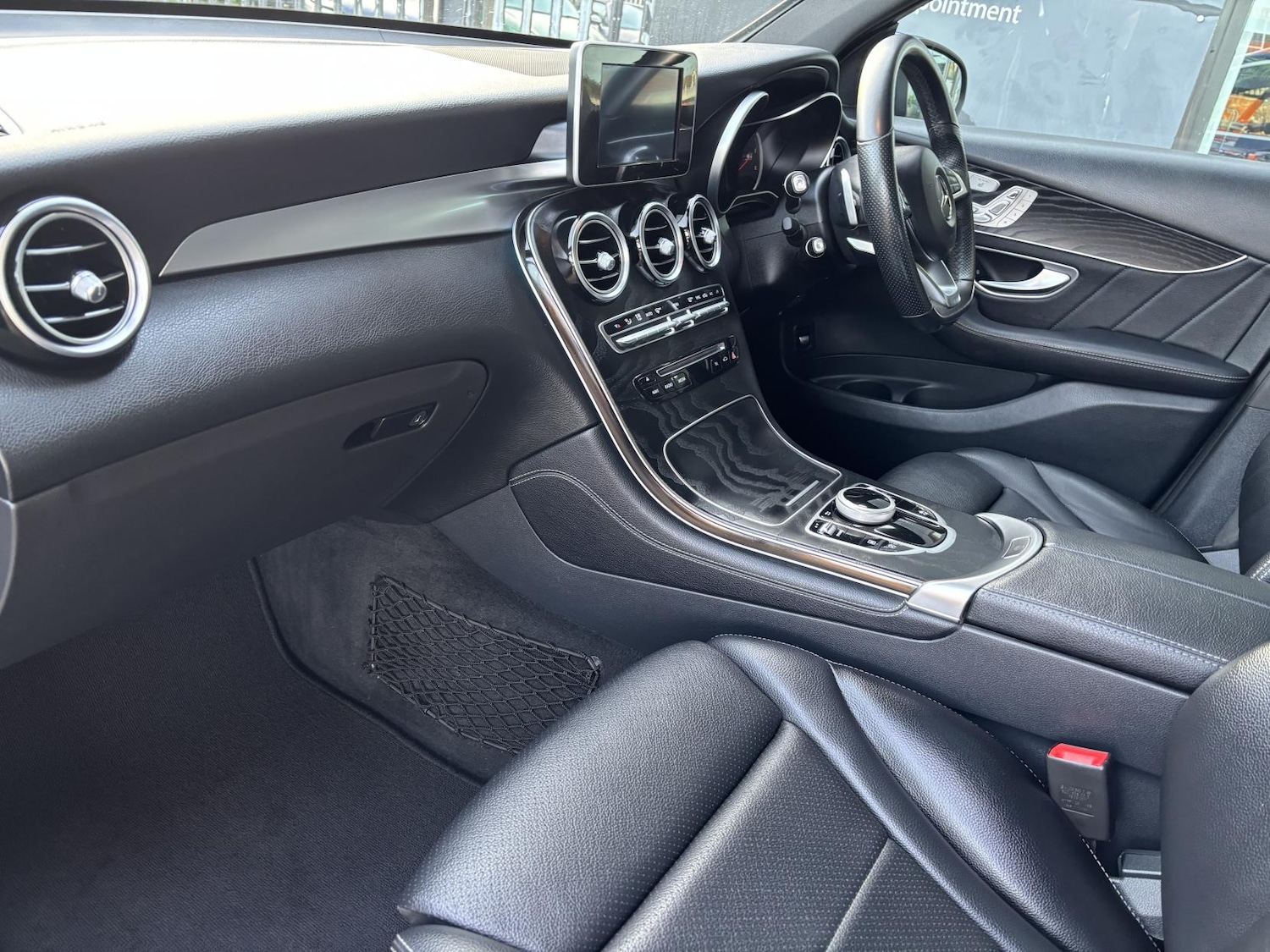 Used Mercedes-Benz GLC 2017 for sale - 77198446: Photo 23