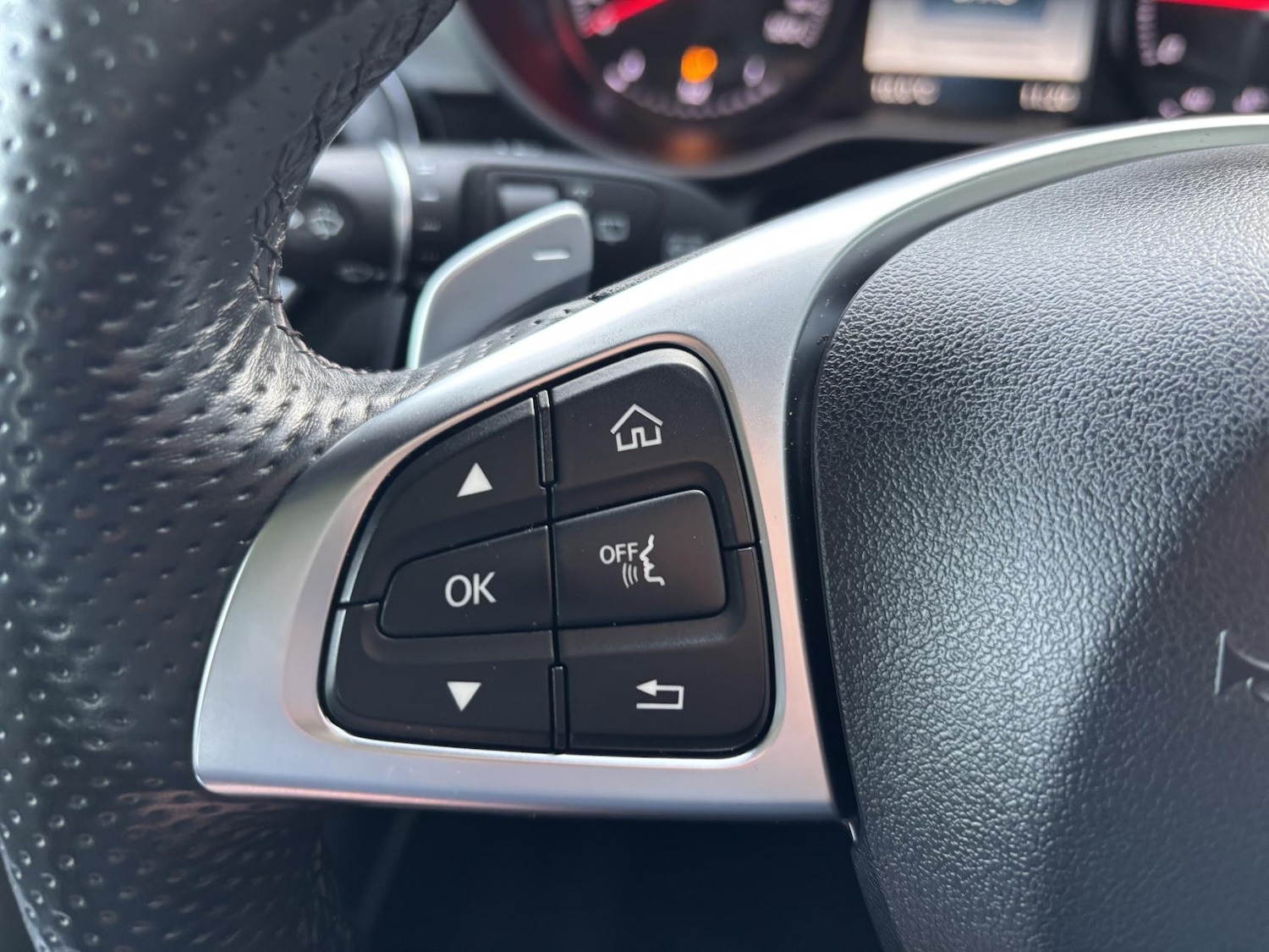 Used Mercedes-Benz GLC 2017 for sale - 77198446: Photo 29