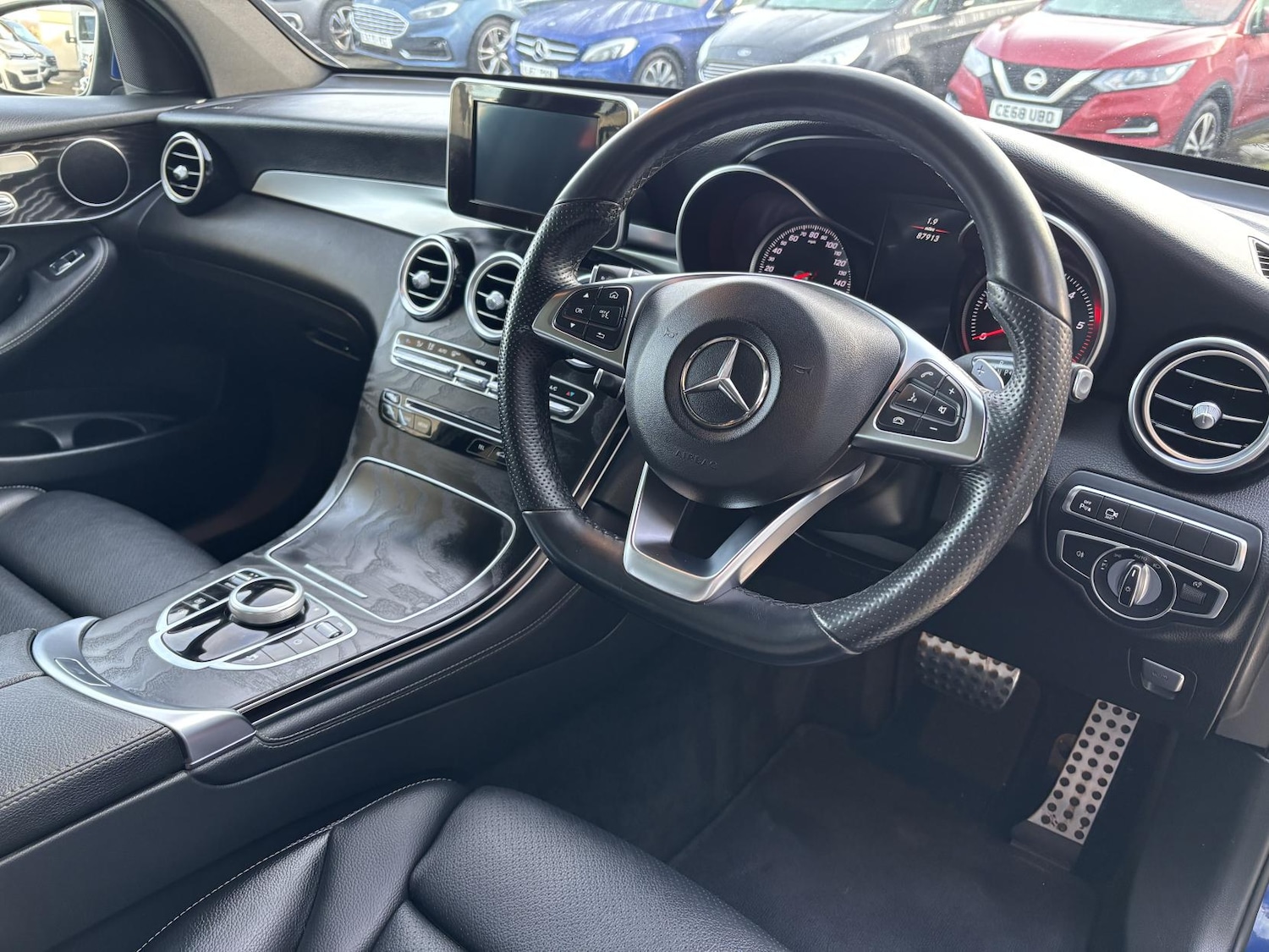 Used Mercedes-Benz GLC 2017 for sale - 77198446: Photo 9