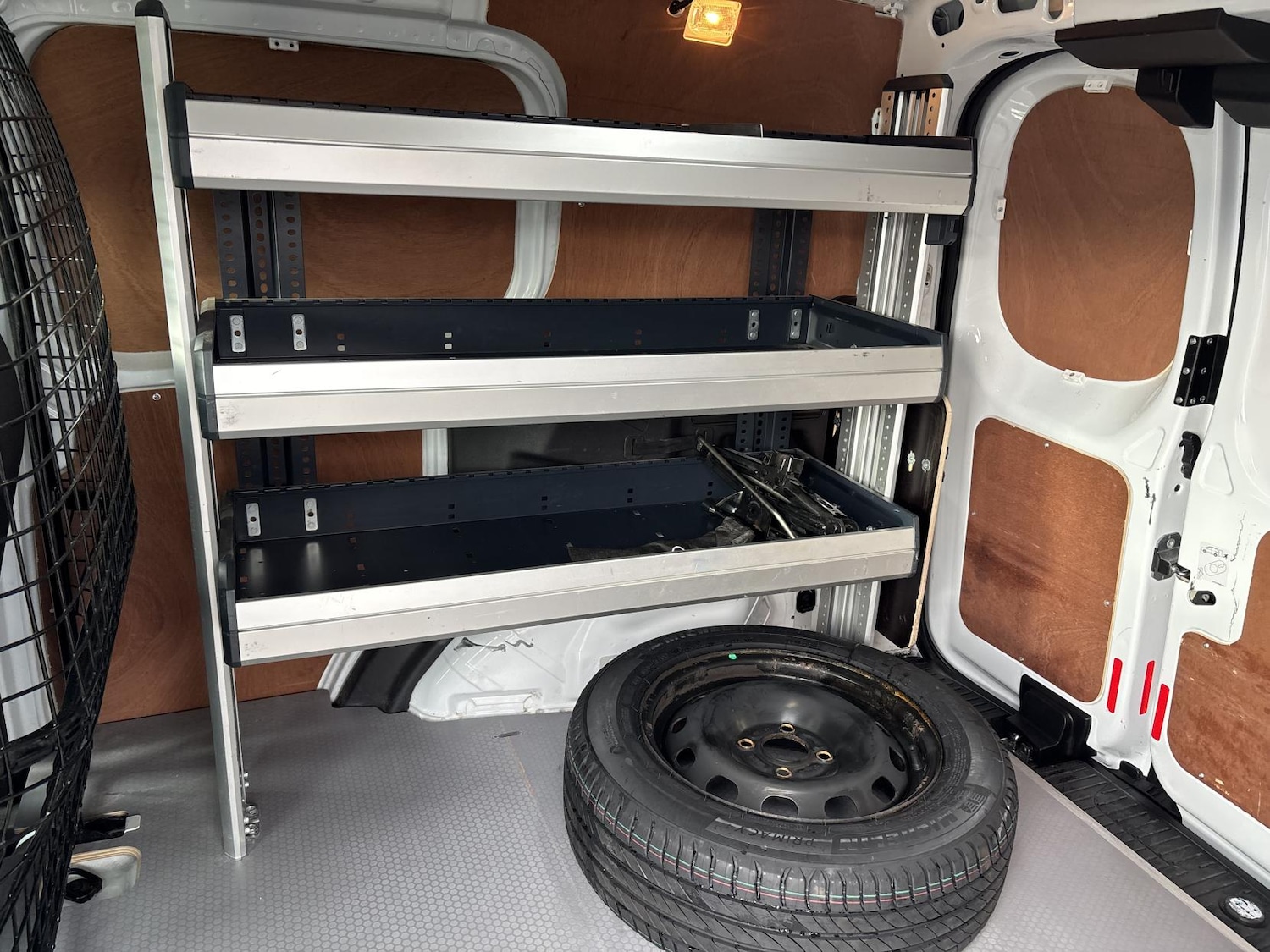 Used Ford Transit Courier 2019 for sale - 77687574: Photo 20