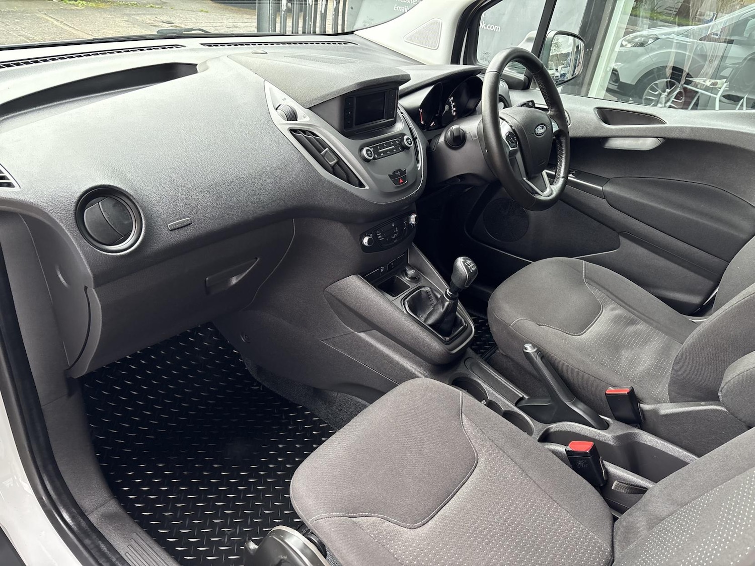 Used Ford Transit Courier 2019 for sale - 77687574: Photo 24