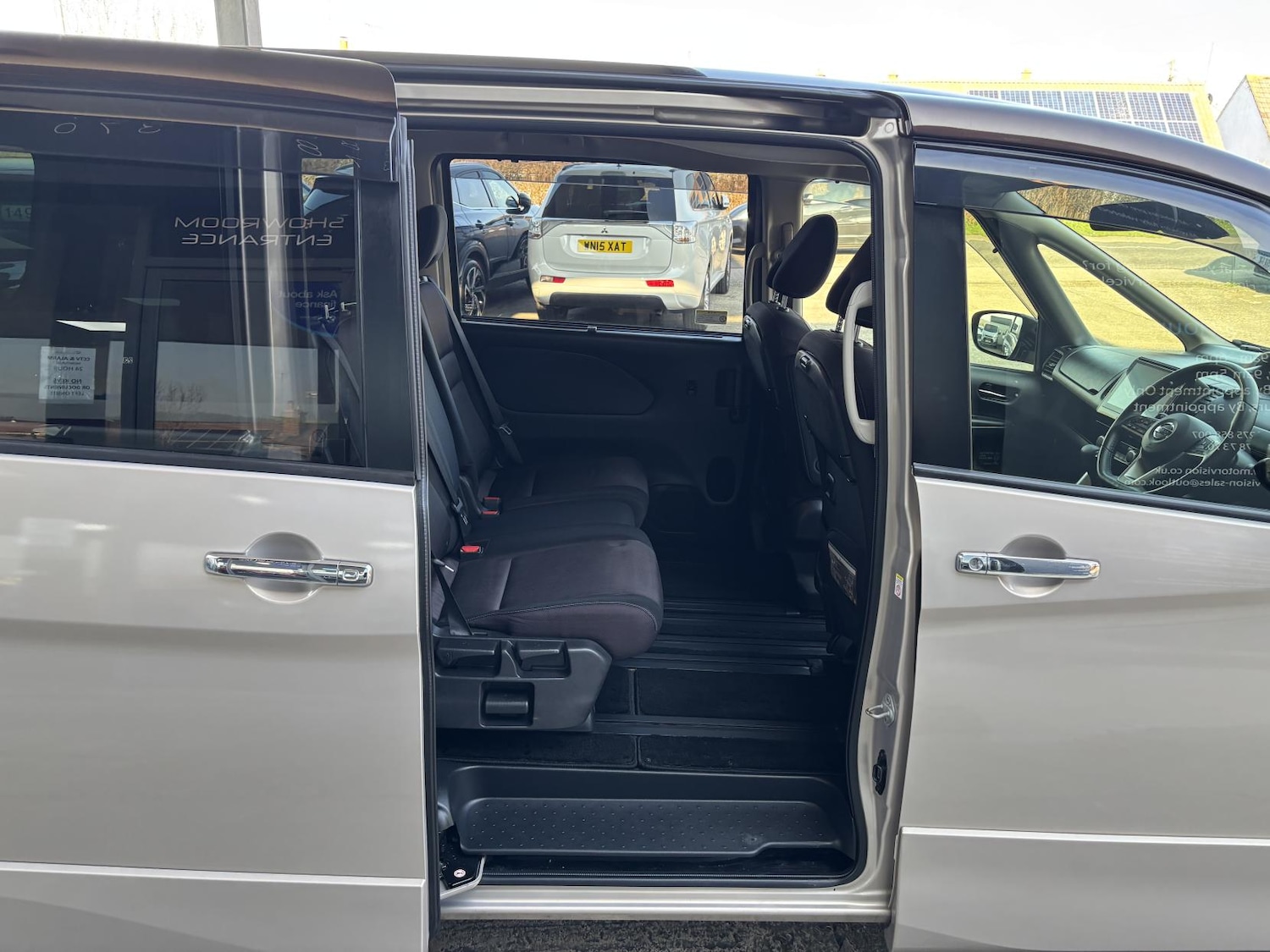 Used Nissan Serena 2025 for sale - 77750456: Photo 21