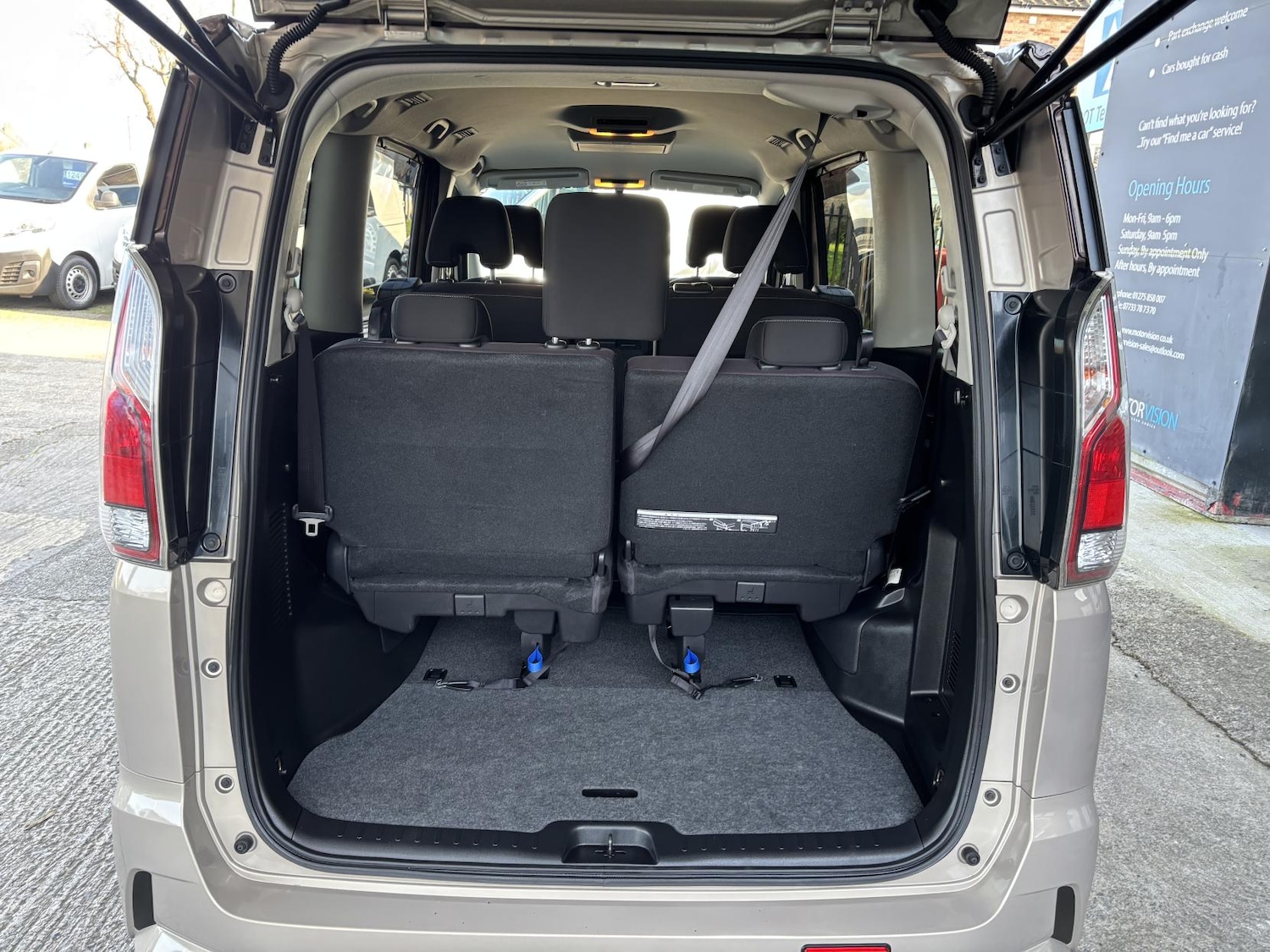 Used Nissan Serena 2025 for sale - 77750456: Photo 22