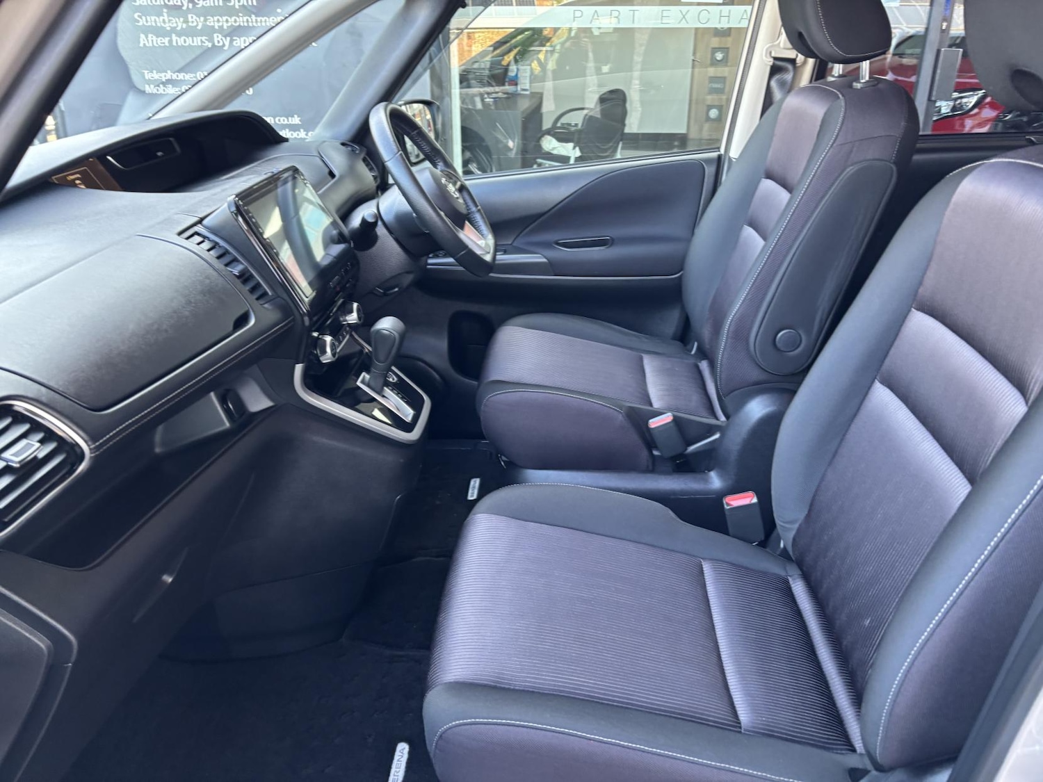 Used Nissan Serena 2025 for sale - 77750456: Photo 32