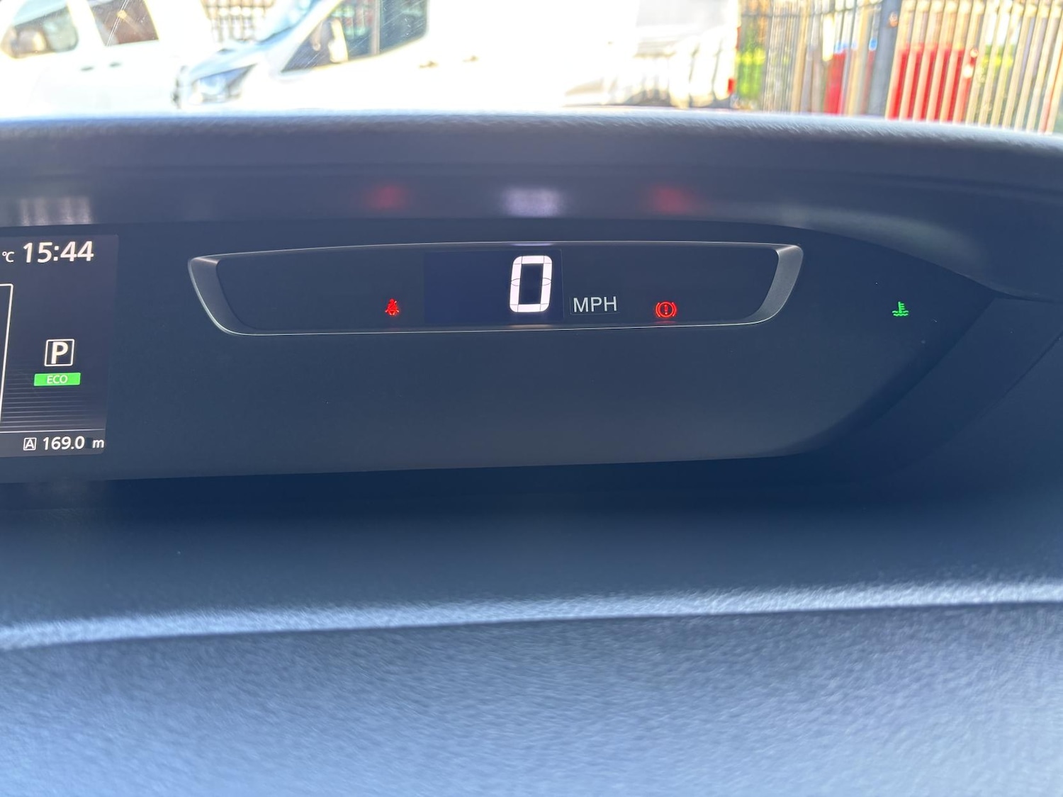 Used Nissan Serena 2025 for sale - 77750456: Photo 38