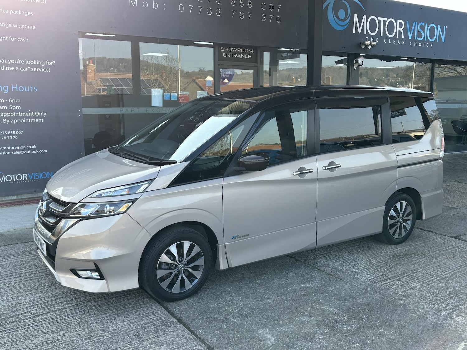 Used Nissan Serena 2025 for sale - 77750456: Photo 42