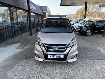 Used Nissan Serena 2017 for sale - 77750456: Photo
