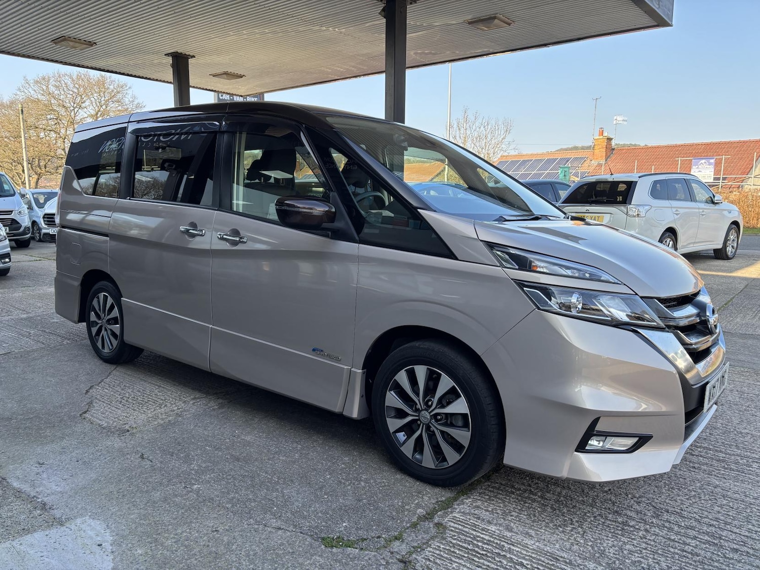 Used Nissan Serena 2025 for sale - 77750456: Photo 51