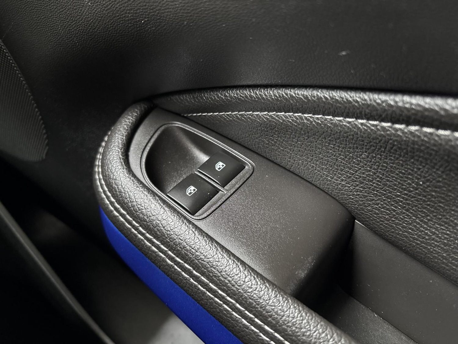 Used Vauxhall ADAM 2016 for sale - 77619407: Photo 28