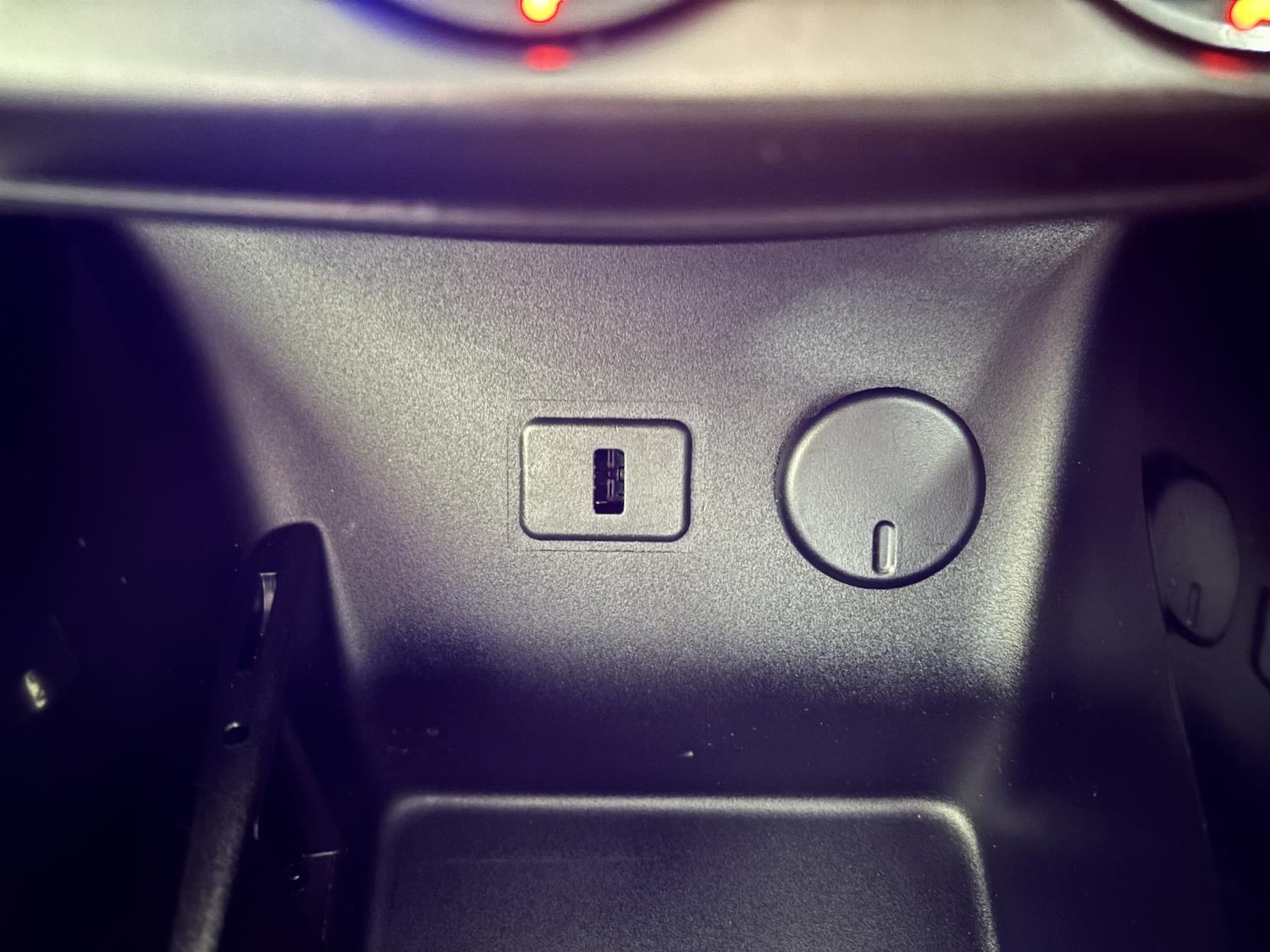 Used Vauxhall ADAM 2016 for sale - 77619407: Photo 30