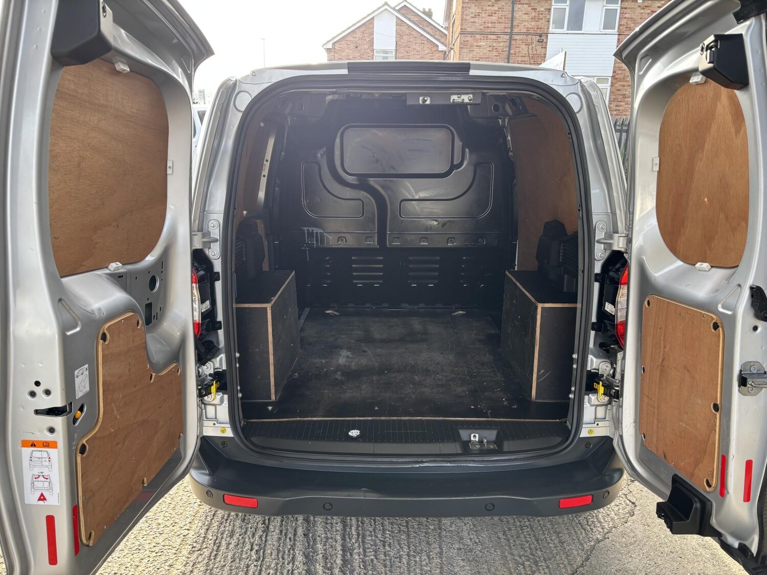 Used Ford Transit Courier 2020 for sale - 77758940: Photo 17