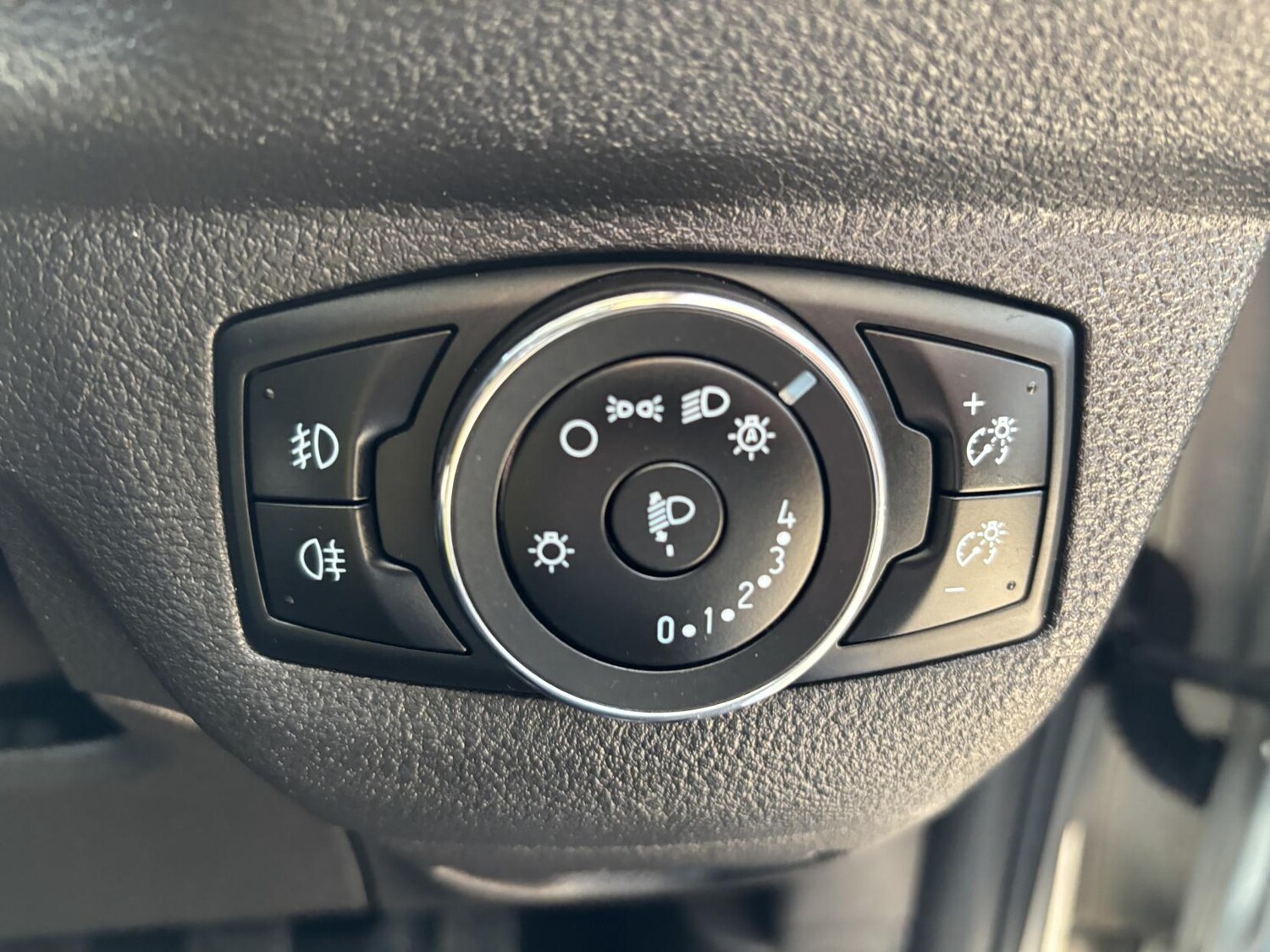 Used Ford Transit Courier 2020 for sale - 77758940: Photo 27