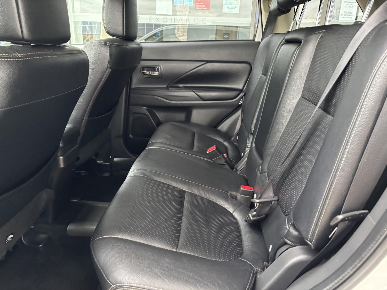 Used Mitsubishi Outlander 2015 for sale - 77665273: Photo 13